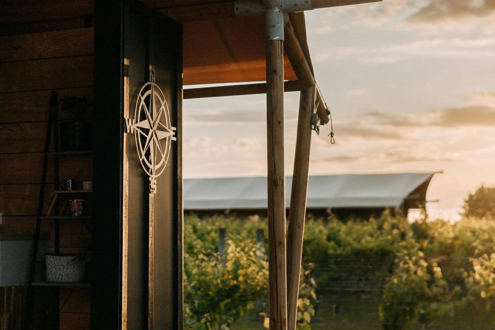 Villas & Vines Glamping 哈士汀 外观 照片