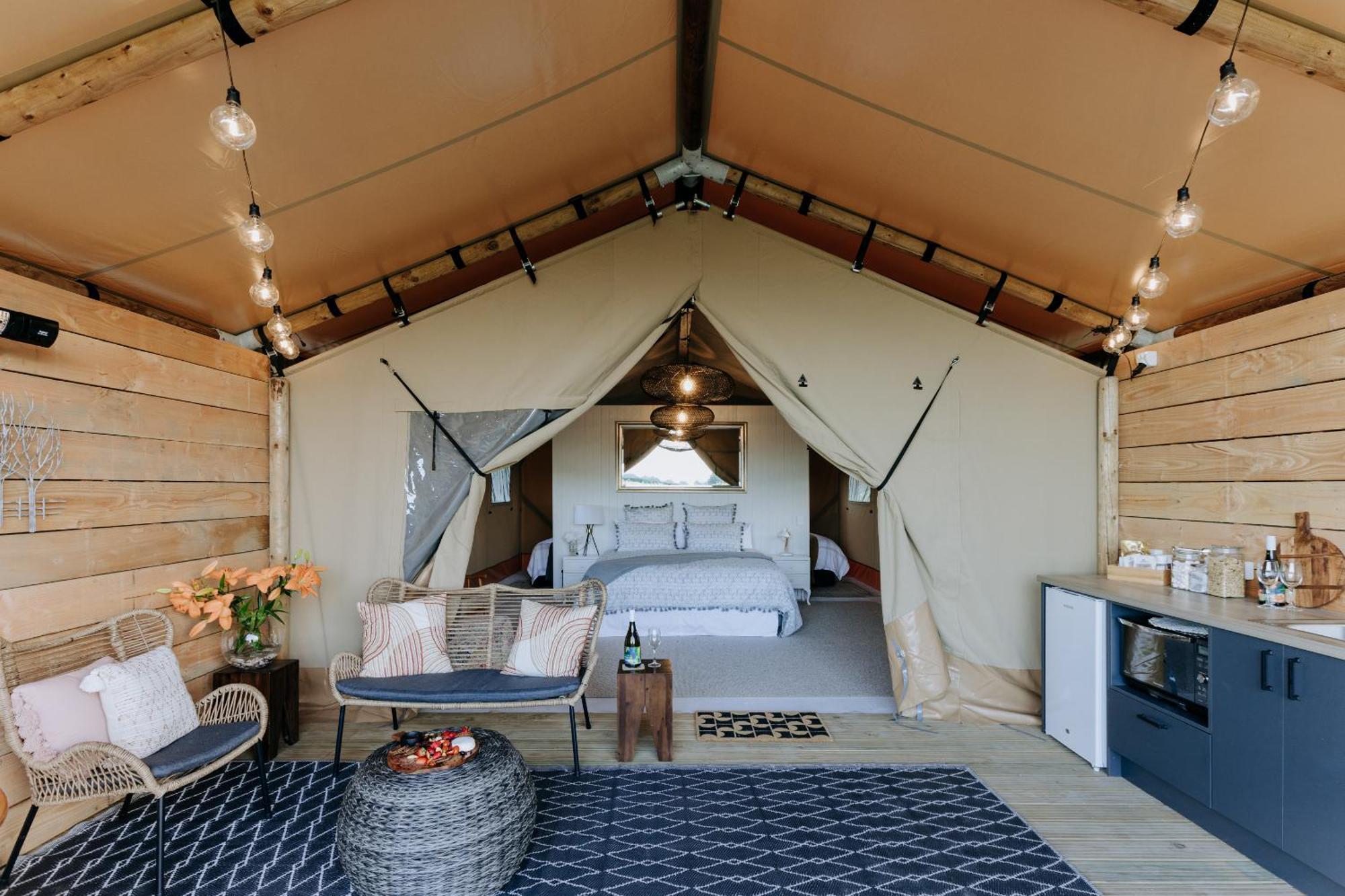 Villas & Vines Glamping 哈士汀 外观 照片